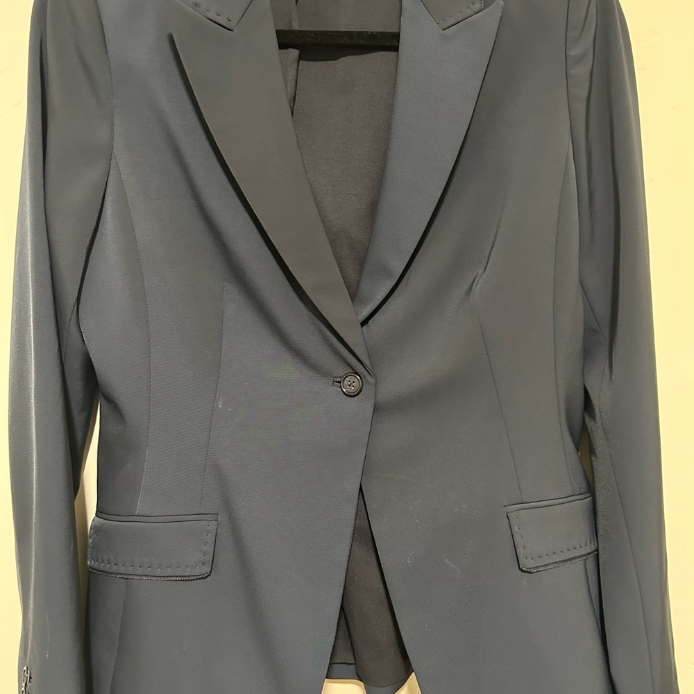 Tahari Black Formal Blazer with Modern Fit